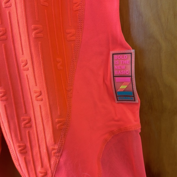 Zumba bold is the new basic mesh leggings - Picture 3 of 6